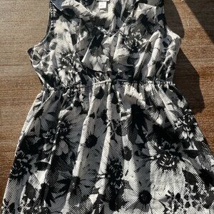 Motherhood Black and White Patterned Dress
